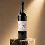 DIGNITAT Carnatxa Negre 2022 – Minimalistisk podie